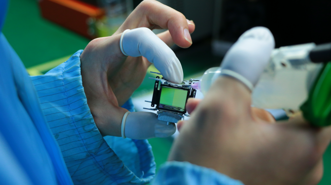 Flyin 2025 プロフェッショナル 3LCD 4Kレーザープロジェクター 7200 アンシルメン Ultra Hd 3840x2160 高明るさ ビジネス教育 大規模な会場 宴会ホール ステージ 14